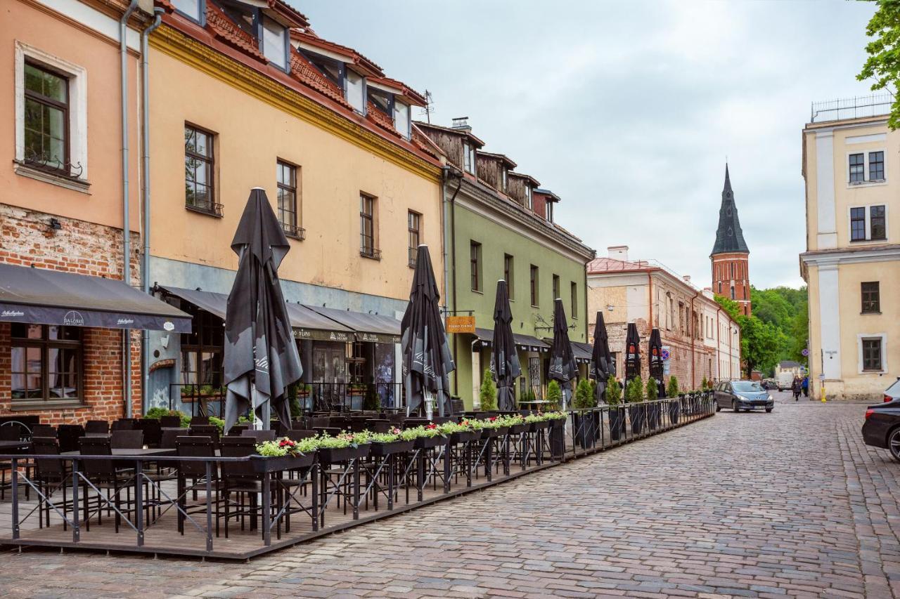Luxurious Kaunas Basilica Apartment In Old Town By Urban Rent ภายนอก รูปภาพ