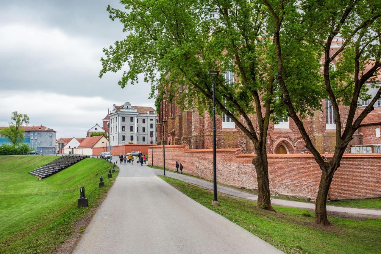 Luxurious Kaunas Basilica Apartment In Old Town By Urban Rent ภายนอก รูปภาพ