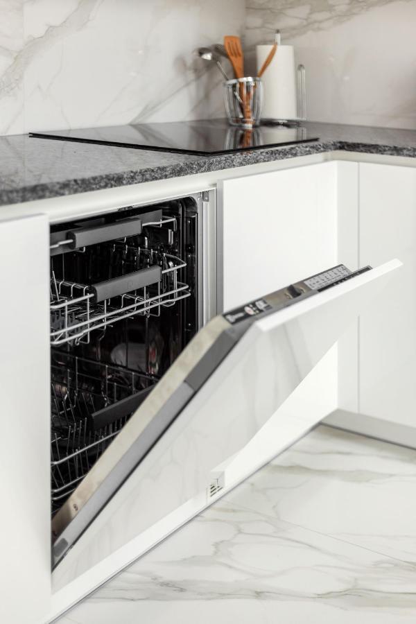 Luxurious Kaunas Basilica Apartment In Old Town By Urban Rent ภายนอก รูปภาพ